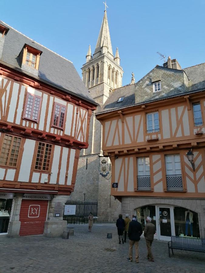 Vannes Au Calme Quartier Port Eksteriør billede